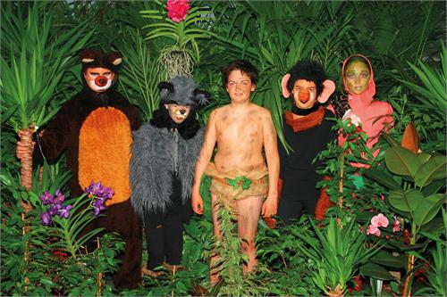 Das SKUSI – Jugendtheater spielt „Das Dschungelbuch“ nach Rudyard Kipling, in einer Musical – Fassung von Barbara Hass und Peter Vollhart